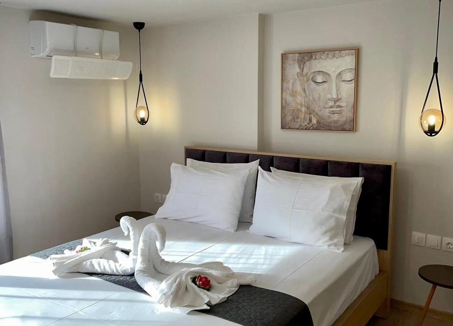S&J Luxury Apartments Stratonion